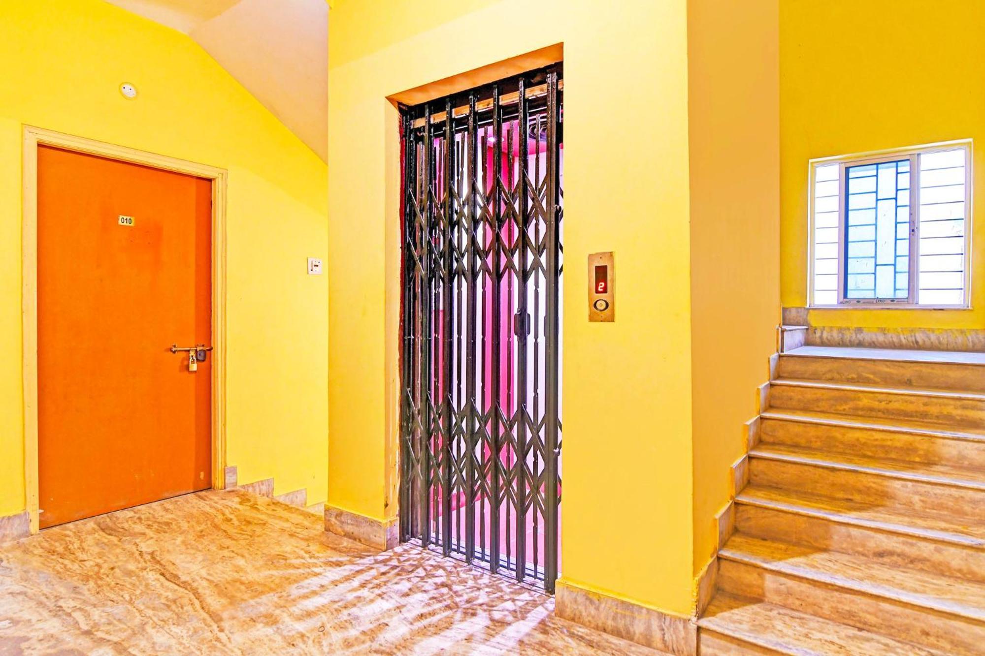 Hotel O Laxmi Bhawan Calcutta Exteriör bild